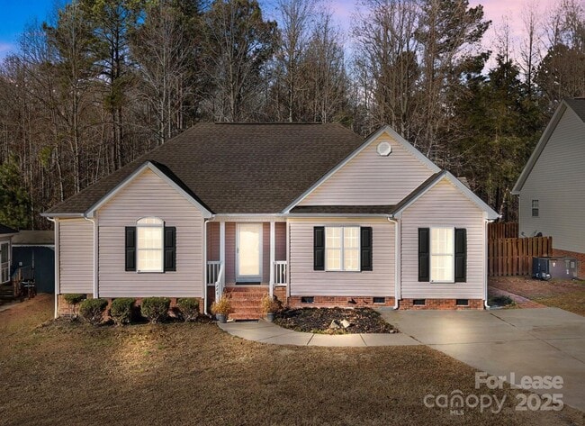 285 Eagle Creek Road in Clover, SC - Building Photo - Building Photo