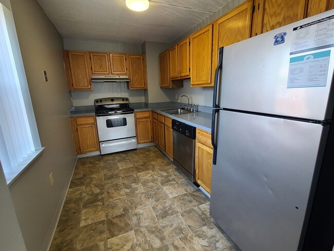 property at 48 Peninsula Pl