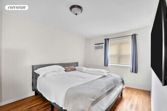 11-46-46 Welling Ct in Queens, NY - Building Photo - Building Photo