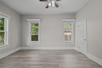 2509 7th Ave N in Texas City, TX - Building Photo - Building Photo