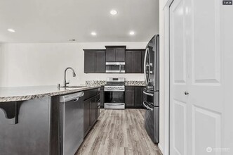 2906 Fiddleback St NE in Lacey, WA - Building Photo - Building Photo