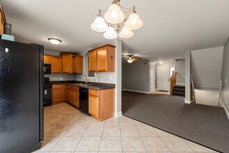 412 N Grainger Ln in Cortland, IL - Building Photo - Building Photo