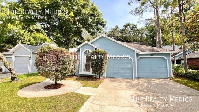 property at 7733 Fox Knoll Pl