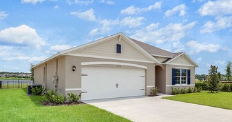 Erikson Park in Auburndale, FL - Building Photo