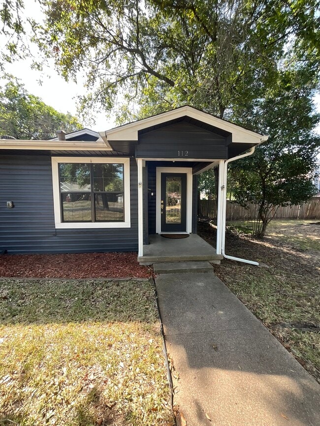 112 Walnut St in Terrell, TX - Building Photo - Building Photo