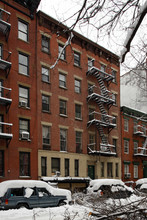 412-414 E Ninth St in New York, NY - Foto de edificio - Building Photo