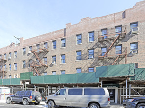 40-11 79th Street in Flushing, NY - Building Photo - Building Photo