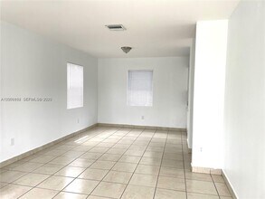 20044 SW 87th Pl in Cutler Bay, FL - Building Photo - Building Photo