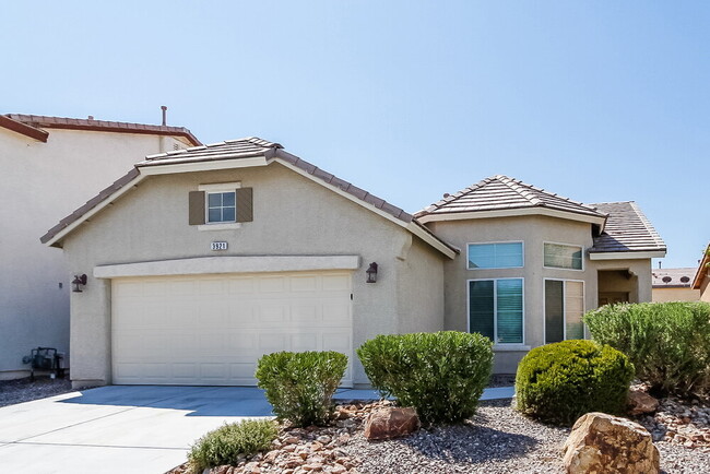 3921 Red Trumpet Ct