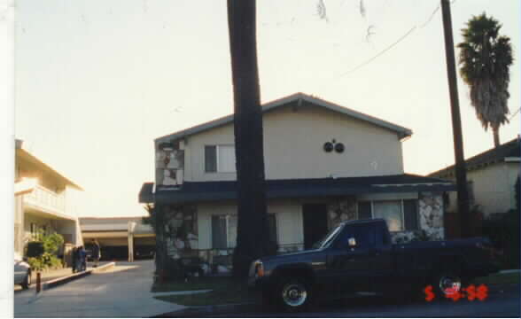 808 E La Brea Dr in Inglewood, CA - Foto de edificio - Building Photo