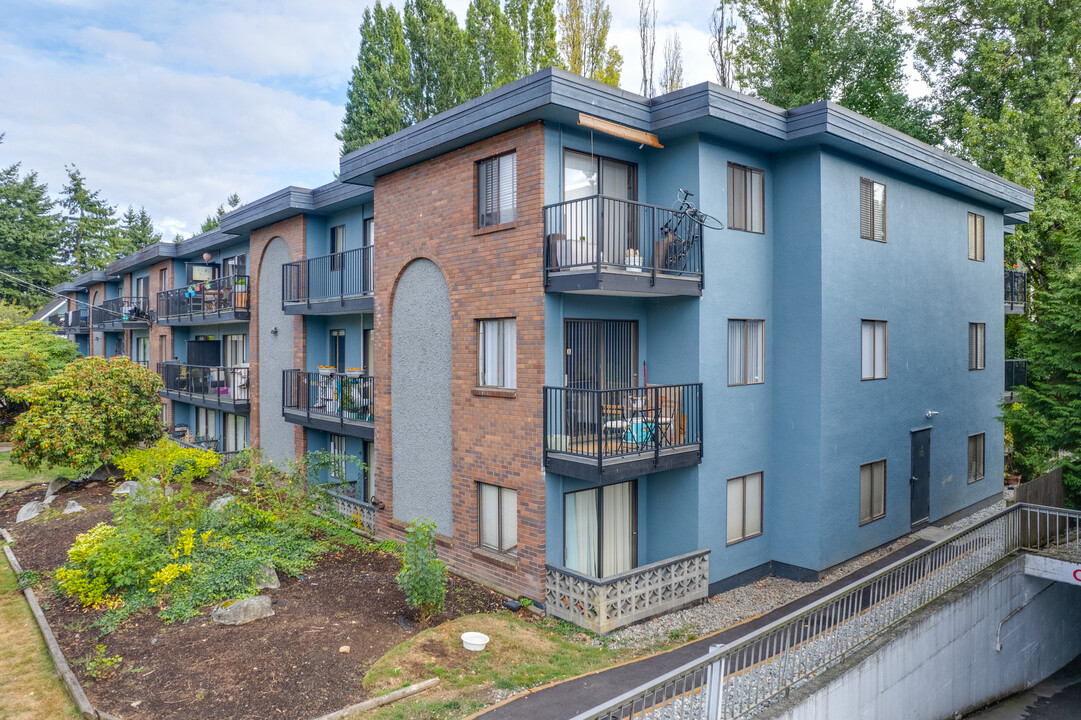 West 6th Avenue in Vancouver, BC - Building Photo