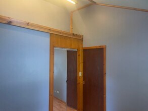 27720 W Rowe Ave in Spring Grove, IL - Foto de edificio - Building Photo