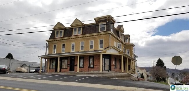property at 102 E Susquehanna St