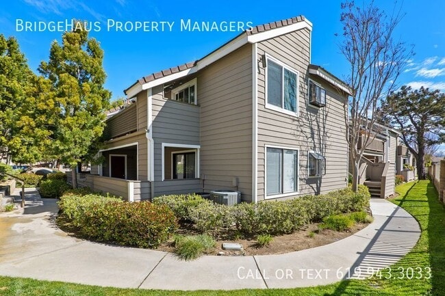 1087 Shadowridge Dr in Vista, CA - Building Photo - Building Photo