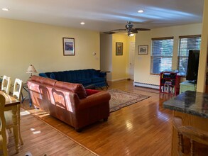 883 Vineyard Ave in Palisade, CO - Foto de edificio - Building Photo