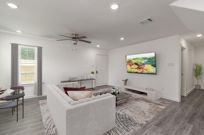 property at 7802 Crestview Dr