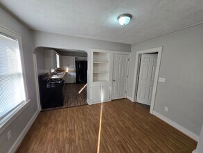 715 S Hydraulic Ave in Wichita, KS - Building Photo - Building Photo