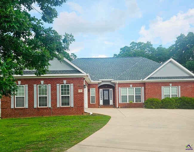 property at 316 Montview Way
