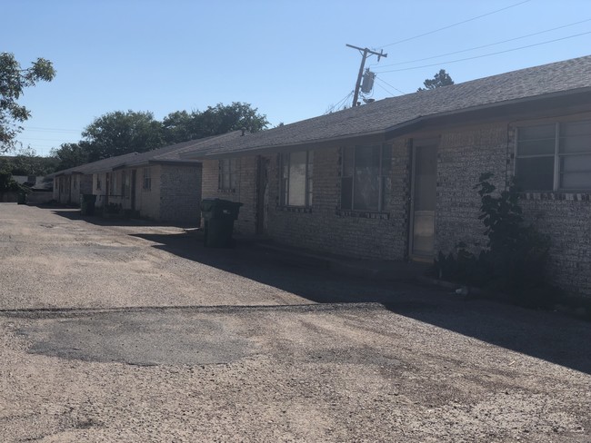 Eagle Park Apartments in Hobbs, NM - Building Photo - Other