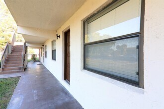 6040 Shaker Wood Cir in Tamarac, FL - Building Photo - Building Photo