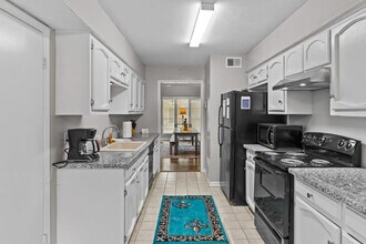 1274 Sharlo Ave in Baton Rouge, LA - Building Photo - Building Photo