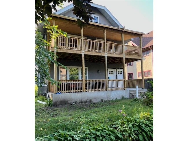 property at 3116 Oakland Ave
