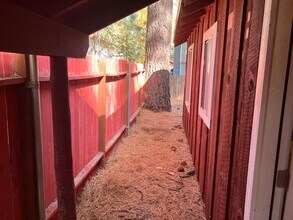 723 James Ave in South Lake Tahoe, CA - Building Photo - Building Photo