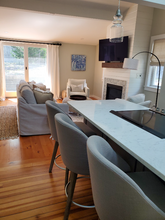100 Old Lighthouse Rd in Tisbury, MA - Foto de edificio - Building Photo