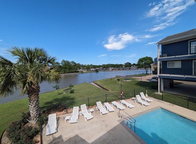 property at 18519 Egret Bay Blvd