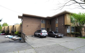 The Arches Apartments in Seattle, WA - Building Photo - Building Photo