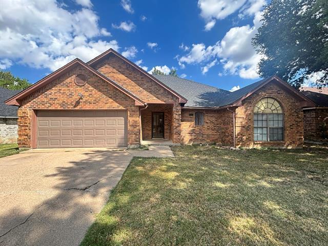 6515 Tempest Dr in Arlington, TX - Building Photo