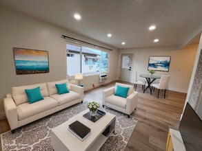 460 S Olive St in Orange, CA - Building Photo - Building Photo