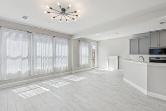 640 Hutchinson Ln in Lewisville, TX - Building Photo - Building Photo