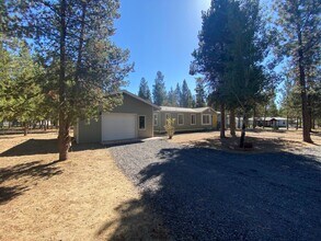 53044 Tarry Ln in La Pine, OR - Building Photo - Building Photo