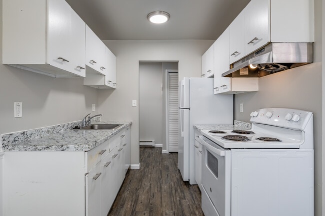 Mulberry Row Apartments