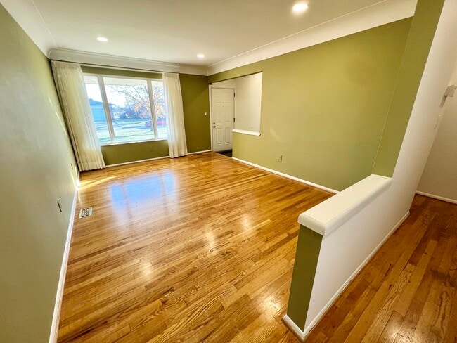 30541 McGrath Dr in Warren, MI - Building Photo - Building Photo