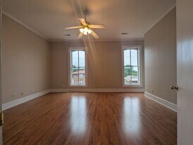 118-120 E Morrison St in Fayette, MO - Building Photo