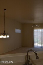 7333 E Placita Luz de La Luna in Tucson, AZ - Building Photo - Building Photo