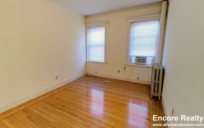 15 Queensberry St, Unit 2 in Boston, MA - Building Photo - Building Photo