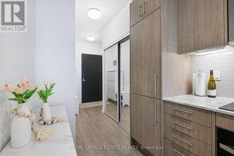 286 Main St in Toronto, ON - Building Photo - Building Photo