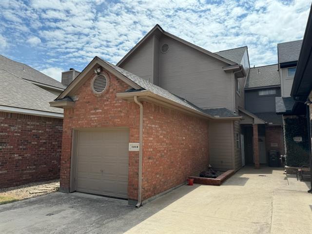 2416 Forest Brook Ln in Arlington, TX - Building Photo