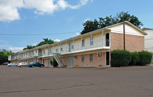 College Park Apartments in Killeen, TX - Foto de edificio - Building Photo