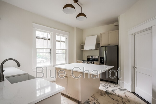 property at 2607 Chapel Hill Rd