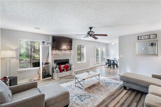 2935 Sawgrass Trail SW in Lilburn, GA - Building Photo - Building Photo