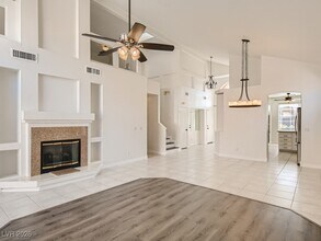 7764 Howard Dade Ave in Las Vegas, NV - Building Photo - Building Photo