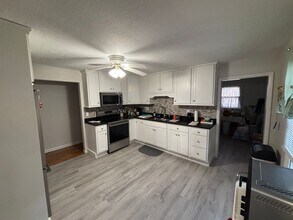 325 Winter Dr in St James, MO - Building Photo - Building Photo