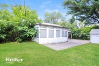 5819 Cedar Ave photo'