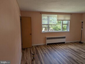 1914 Solly Ave in Philadelphia, PA - Building Photo - Building Photo