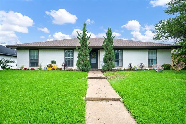 2620 Winterstone Dr in Plano, TX - Building Photo