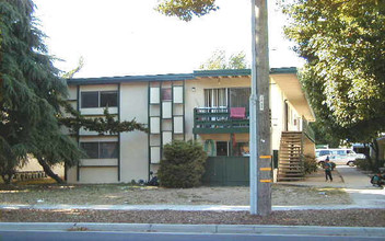 1910 B St in Hayward, CA - Building Photo - Building Photo